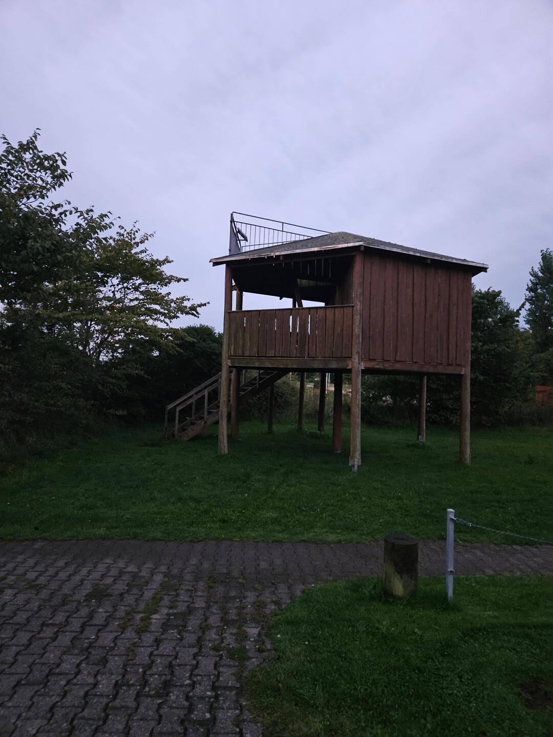 Der Shelter am Morgen