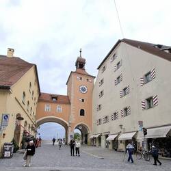 Zur steinernen Brücke