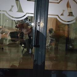 Das Motorrad darf auch innen schlafen.