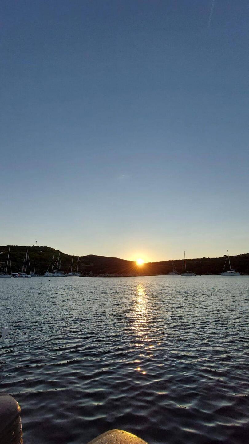 Sonnenaufgang in der Bucht