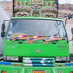 Pakistanische Trucks