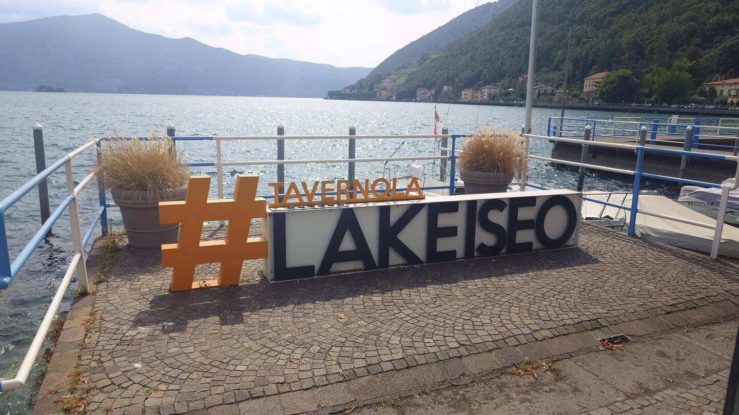 Los geht's zur Bootsfahrt auf dem Lago