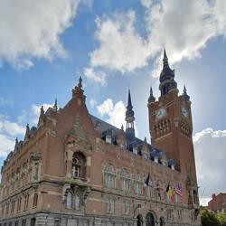 Rathaus mit Glockenturm