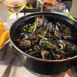 Moules et Frites.