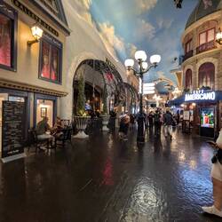 Hotel Paris von innen.