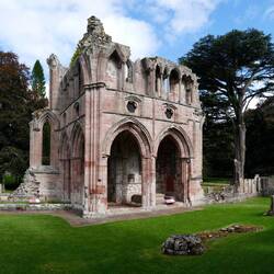 Hier ist das Grab von Walter Scott