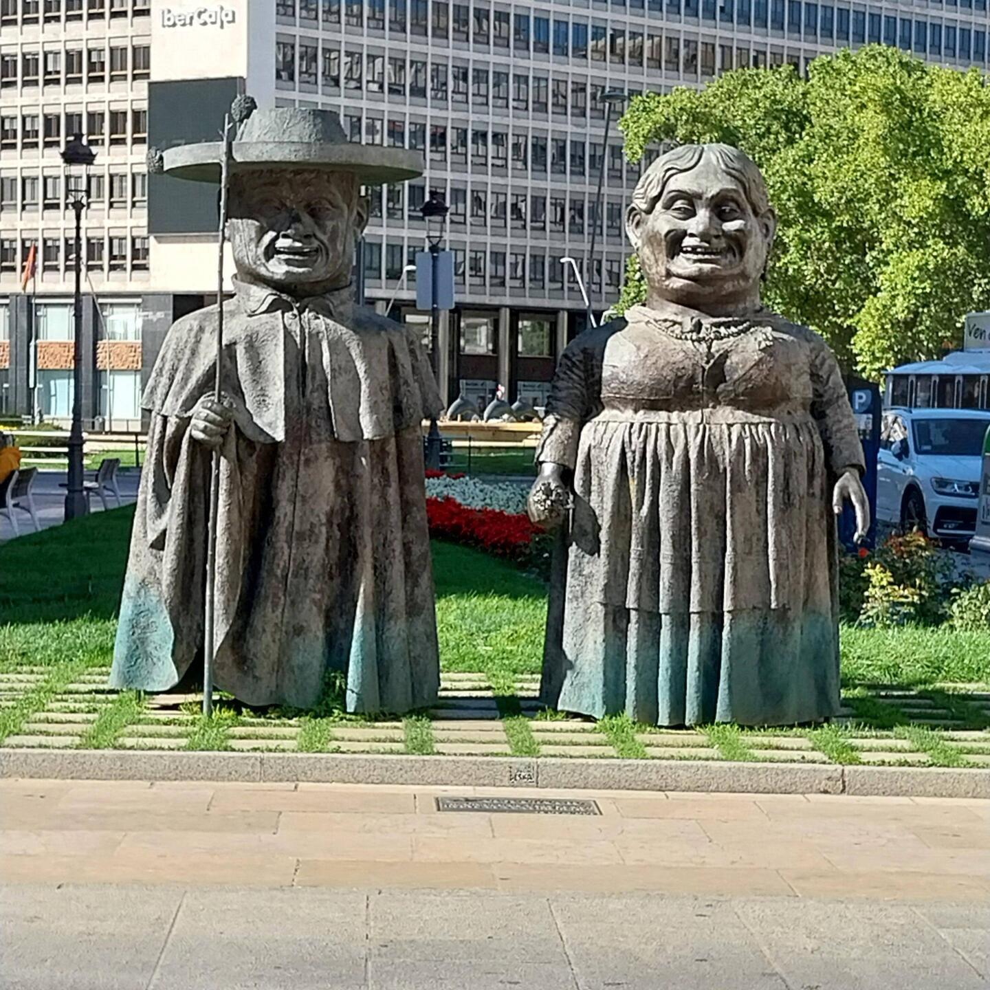Silly pilgrim statues