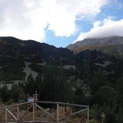 Schönes Wandergebiet im Sommer.