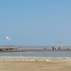 Ausflugsziel,wohl einziger Ort in Indonesien an dem die Müllabfuhr funktioniert.