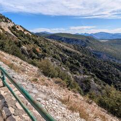 After the narrowist part of the gorge. This side is higher than the other side