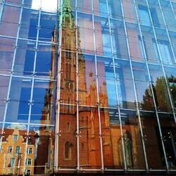 Spieglein Spieglein an der Glasfassade