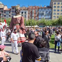 They must get a bit dizzy in there.