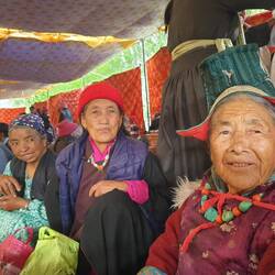On the feft Sonan's sister with granny