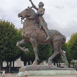 Jeanne d'Arc ganz martialisch