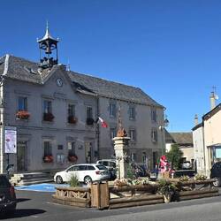 Mairie and town square