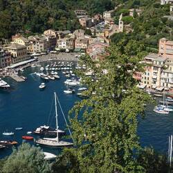 Spektakuläre Aussicht vom Hügel