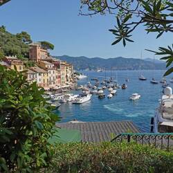 Hier sind wir auf der anderen Seite der Bucht, auch schön!