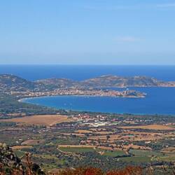 Die Aussicht auf Calvi und l'Île Rousse