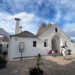 Trullo Sovrano (Museum)