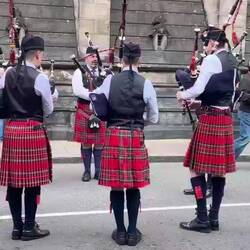Pipe Band Warming Up