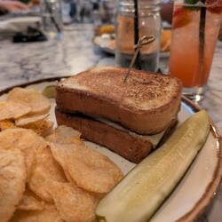 Smoked Cheese Sandwich at Bentztown