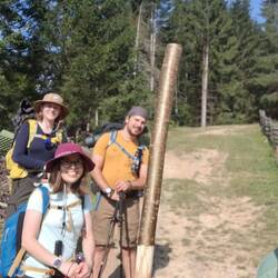 Unsere Wandergruppe nach Start in Vatra Moldovaitei
