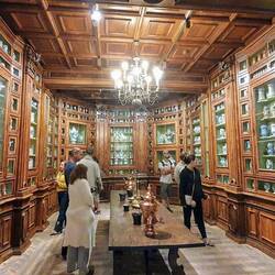 Die Apotheke des Schlosses Chenonceaux, ganz original