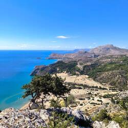 Blick auf die Tsambika Beach