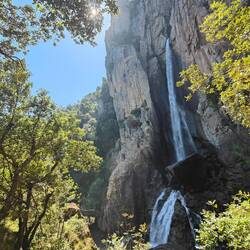 Der 80m hohe Wasserfall Piscia di Ghjaddu 💧🐓