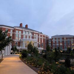 Beautiful Kimpton The Forum Hotel