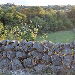 Mauer mit Leuchteffekt