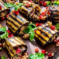 Badrischani - Gegrillte Aubergine mit Wallnusspaste