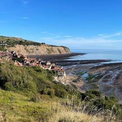 Das erste Kliff hinter Robin Hood's Bay