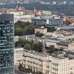 De nieuwe en oude stad in een beeld gevangen