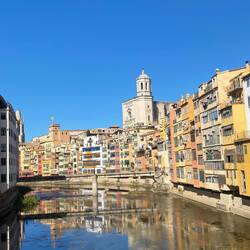 Love the colourful buildings