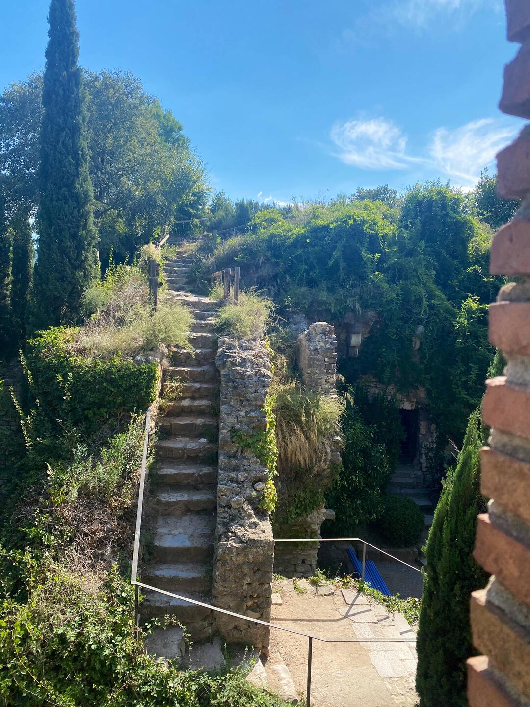 Path along the walls encircling the old town