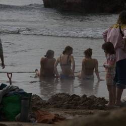 man beachte dem Dampf vor den Damen