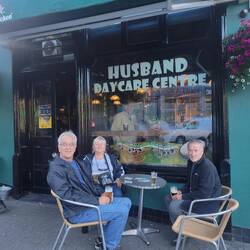 This pub was very close to some really nice shopping