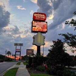 Abends gab es ein tolles Steak im Golden Corral