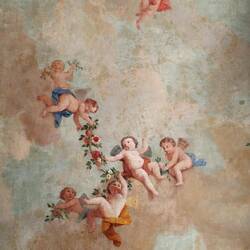 Decke Durchgang weißer Saal