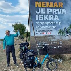 na ja, mit der kleinen Wasserflasche bekomme ich das nicht gelöscht