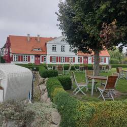 Hotel Kapitän von Petterson in Born