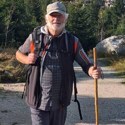 Vor dem Gipfelkreuz vom Dreisesselberg!