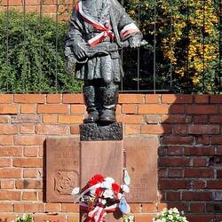 Het beeldje van de kind soldaat die meevocht