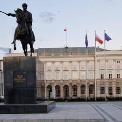 Het presidentiële paleis met de drie vlaggen