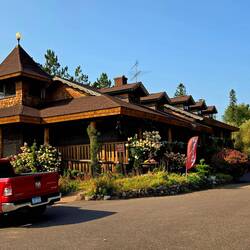 Our hotel- the Lenroot Lodge