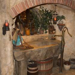 die Spüle in der Küche der Hobbits