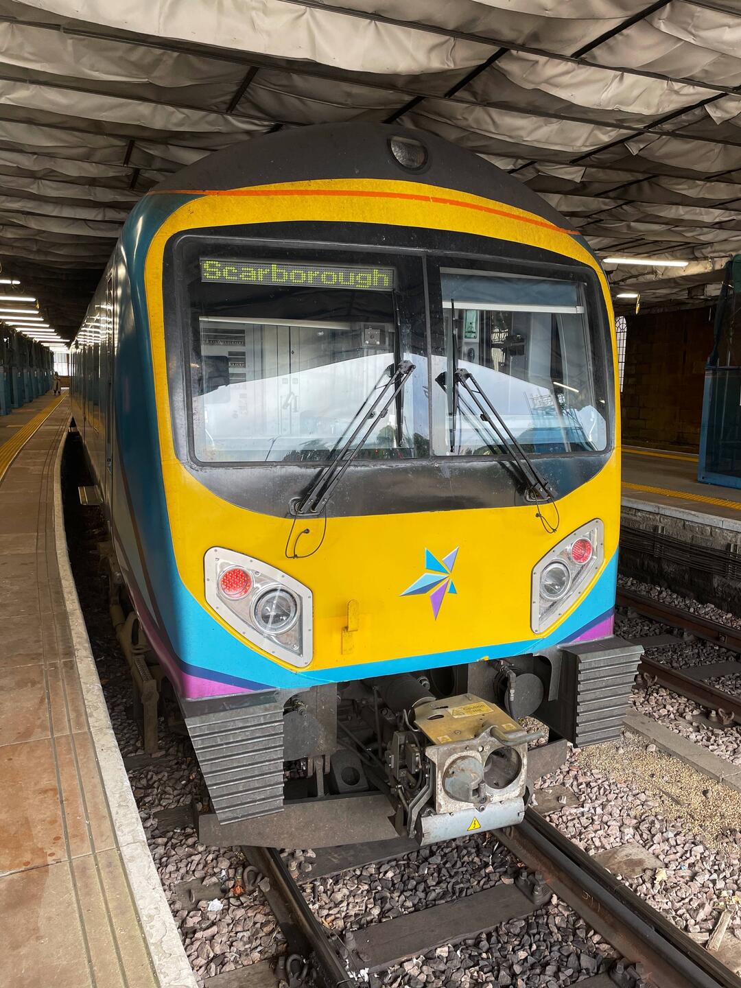 mit dem TransPennine Express von Scarborough über York nach Manchaster