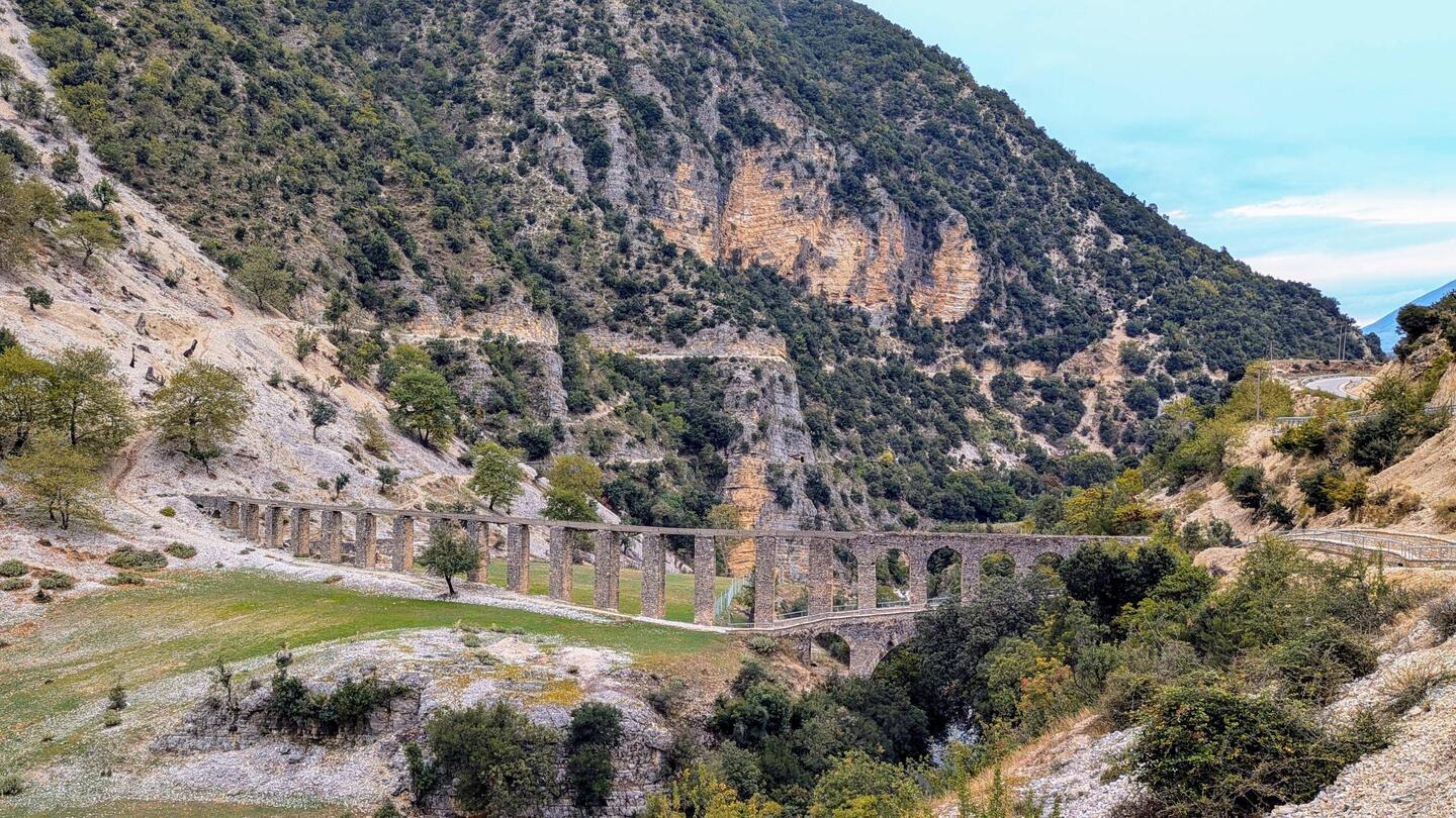 The aqueduct of Ali Pasha