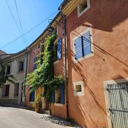 Pernes-les-Fontaines